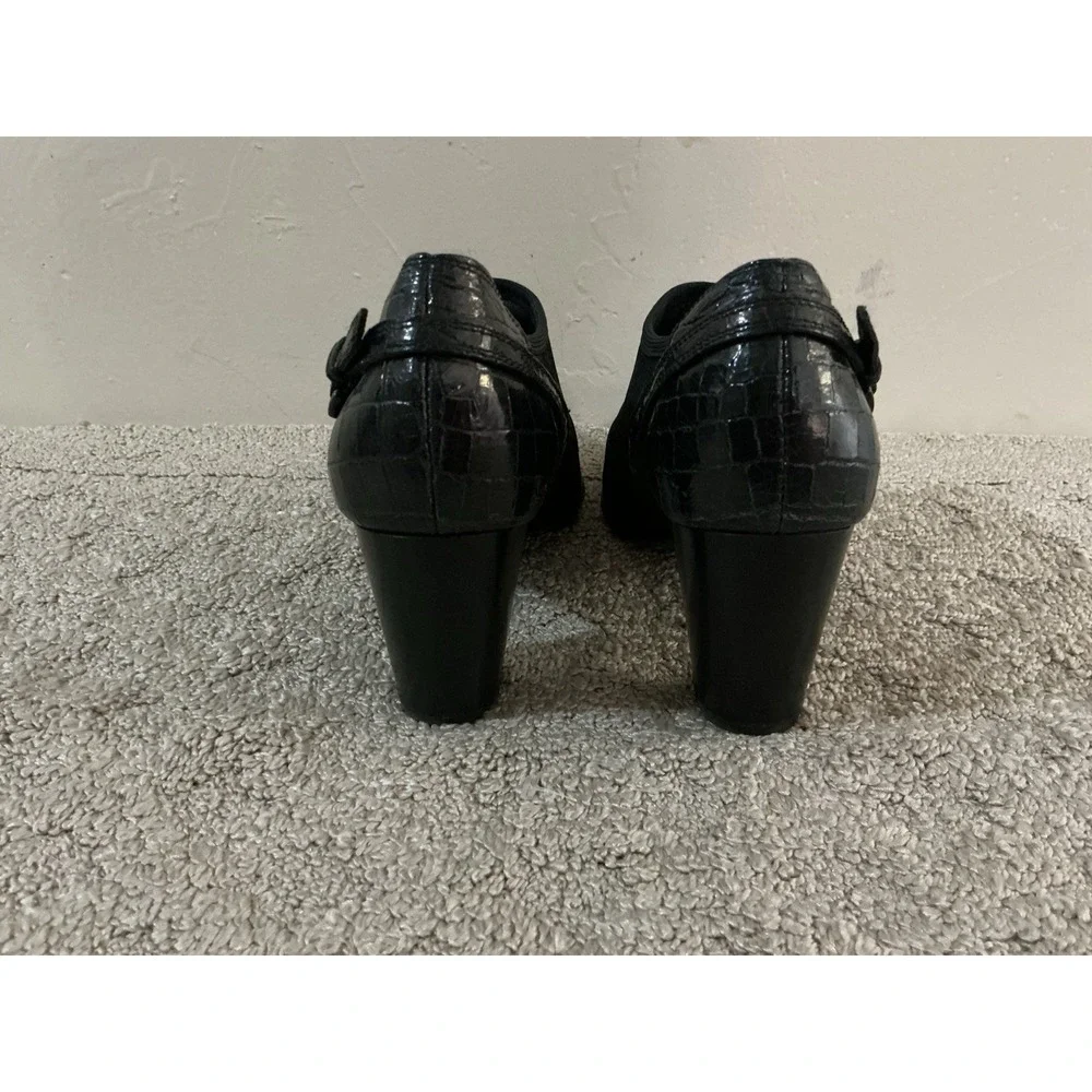 Donald J Pliner Tabia Ankle Booties Mock Croc Western‎ Leather Heel 9 Shoes
